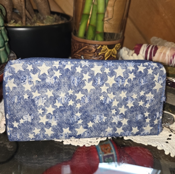 Western Stars Blue Denim Distressed Wallet NWT - Picture 7 of 7
